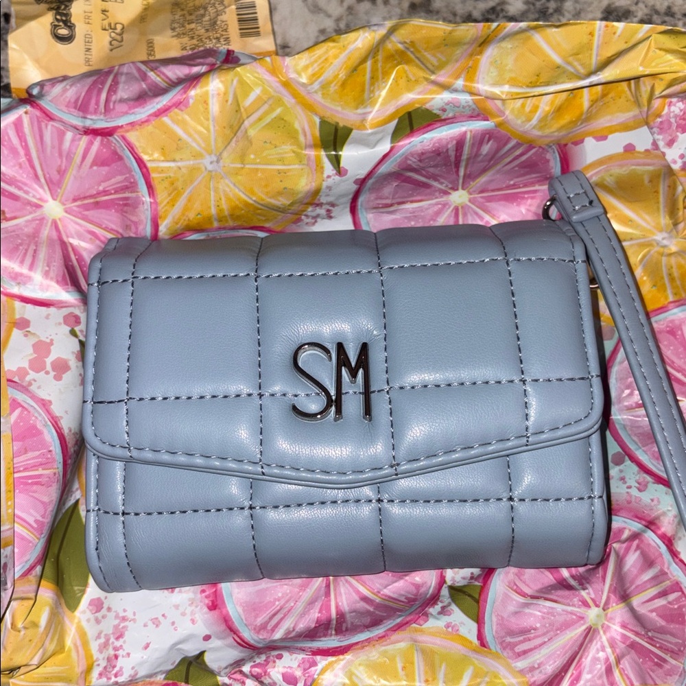 Steve Madden wristlet